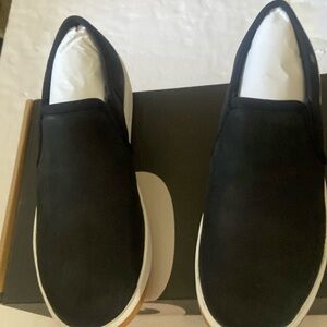Bogs Black sued kicker slip on shoes